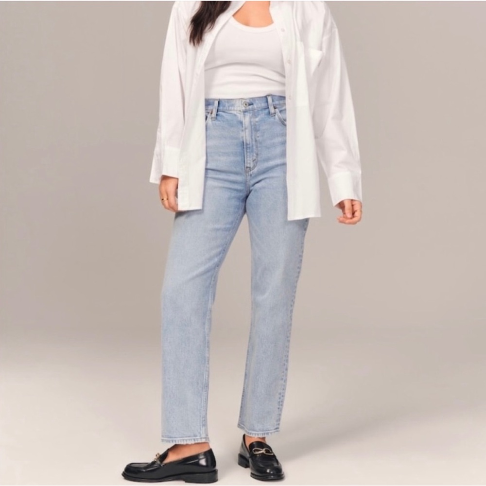 Abercrombie Curve Love Ankle Straight Jeans